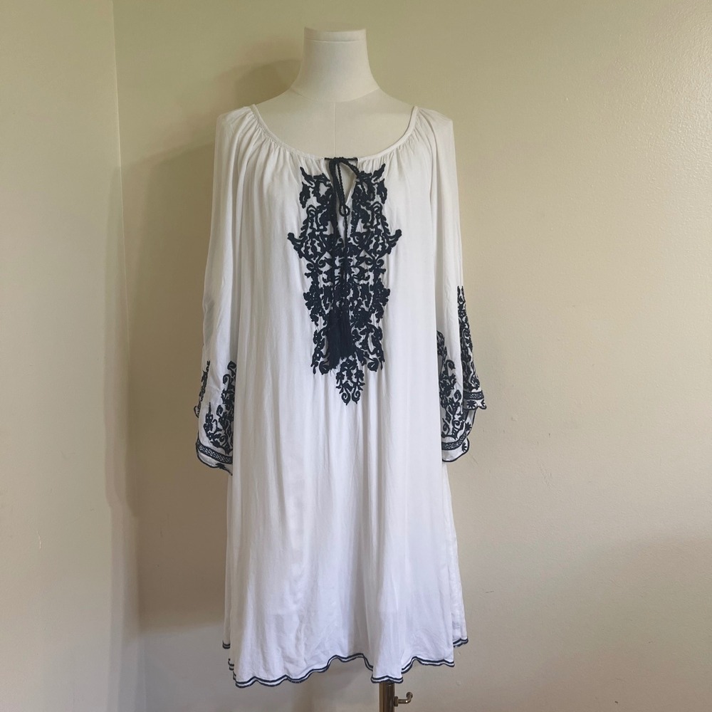 Chic Connection White Navy Blue Embroidered Boho Peasant Tunic Dress Medium